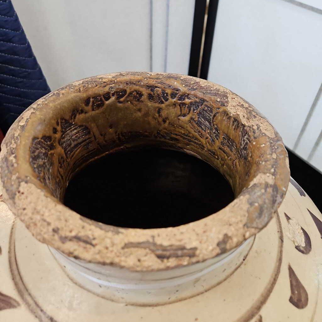 Antique Cizhou Ceramic Wine Jar, Glazed Iron-Pigmented Brown Slip