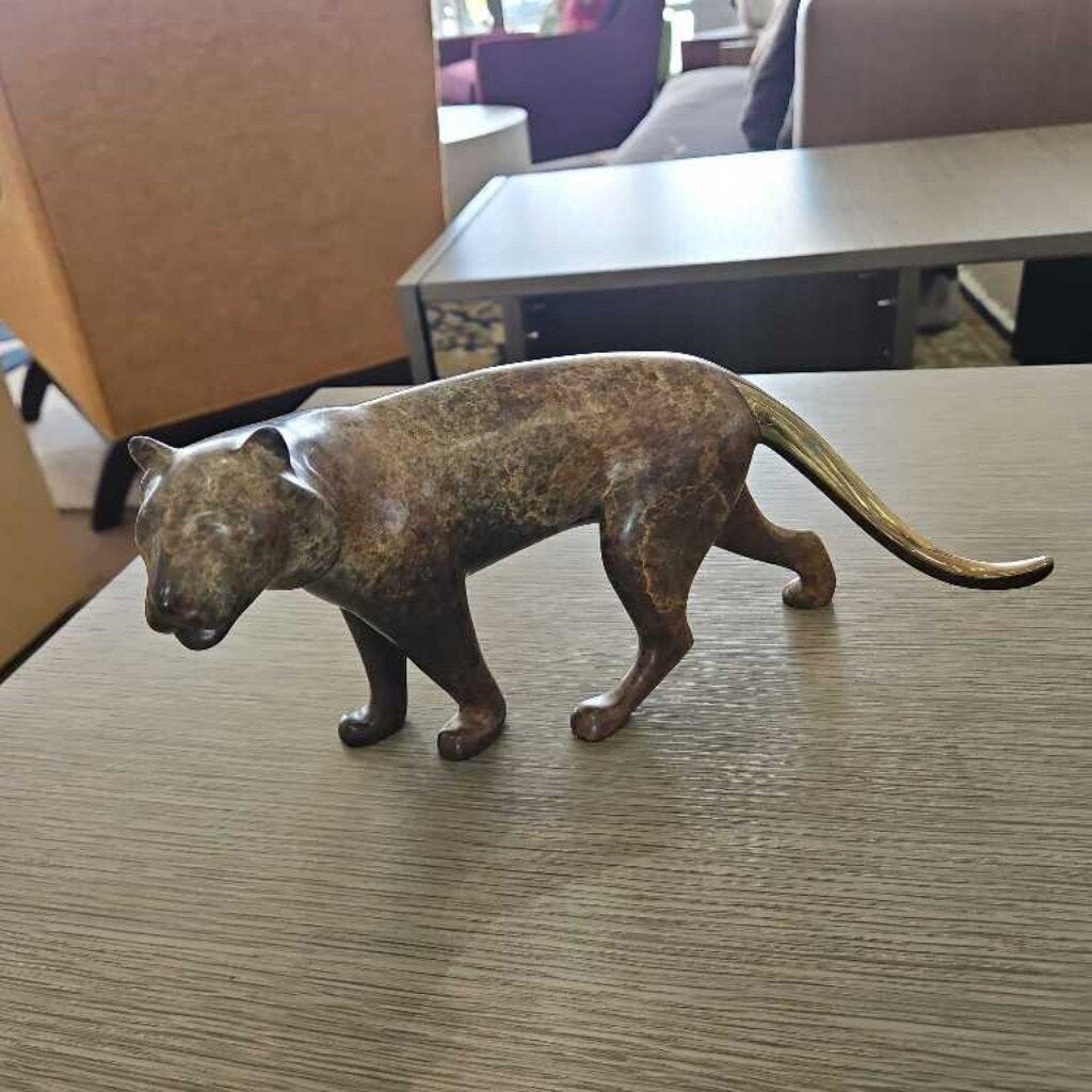 Signed Loet Vanderveen Ltd. Ed. 404/750 Bronze Tiger Sculpture 10 x 3 x 5.75H