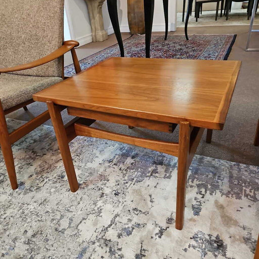 Danish Teak Side Table 27W 25.5D 18H