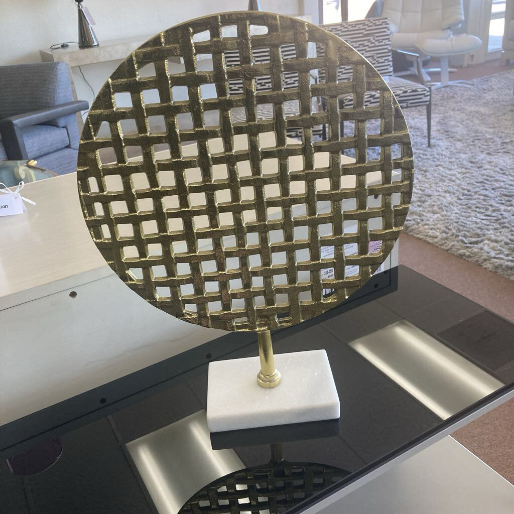 Gold Mesh on Marble Base Centerpiece 17.5H