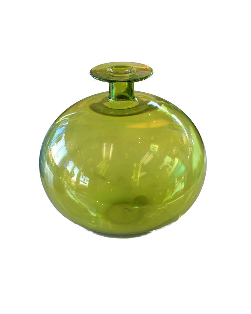 JOE CARIATI HAND BLOWN ROUND GREEN GLASS VASE 8H 8DIA.