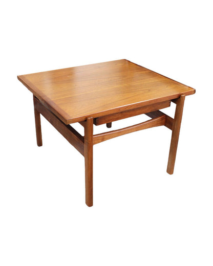 Danish Teak Side Table 27W 25.5D 18H