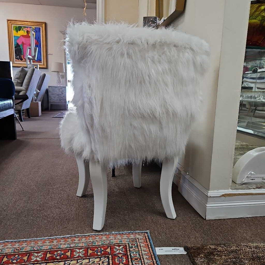 White Sheepskin Chair in White
