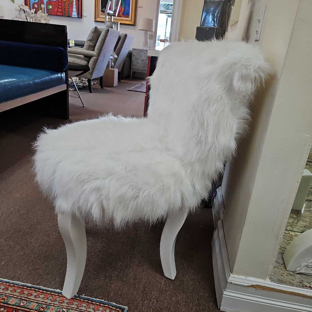 White Sheepskin Chair in White