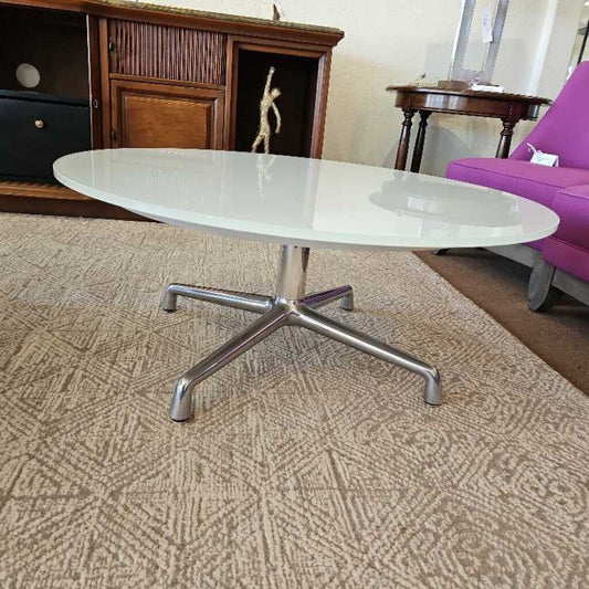 Modern Scott Wilson for Coalesse, White Occasional Table 36Dia 15H