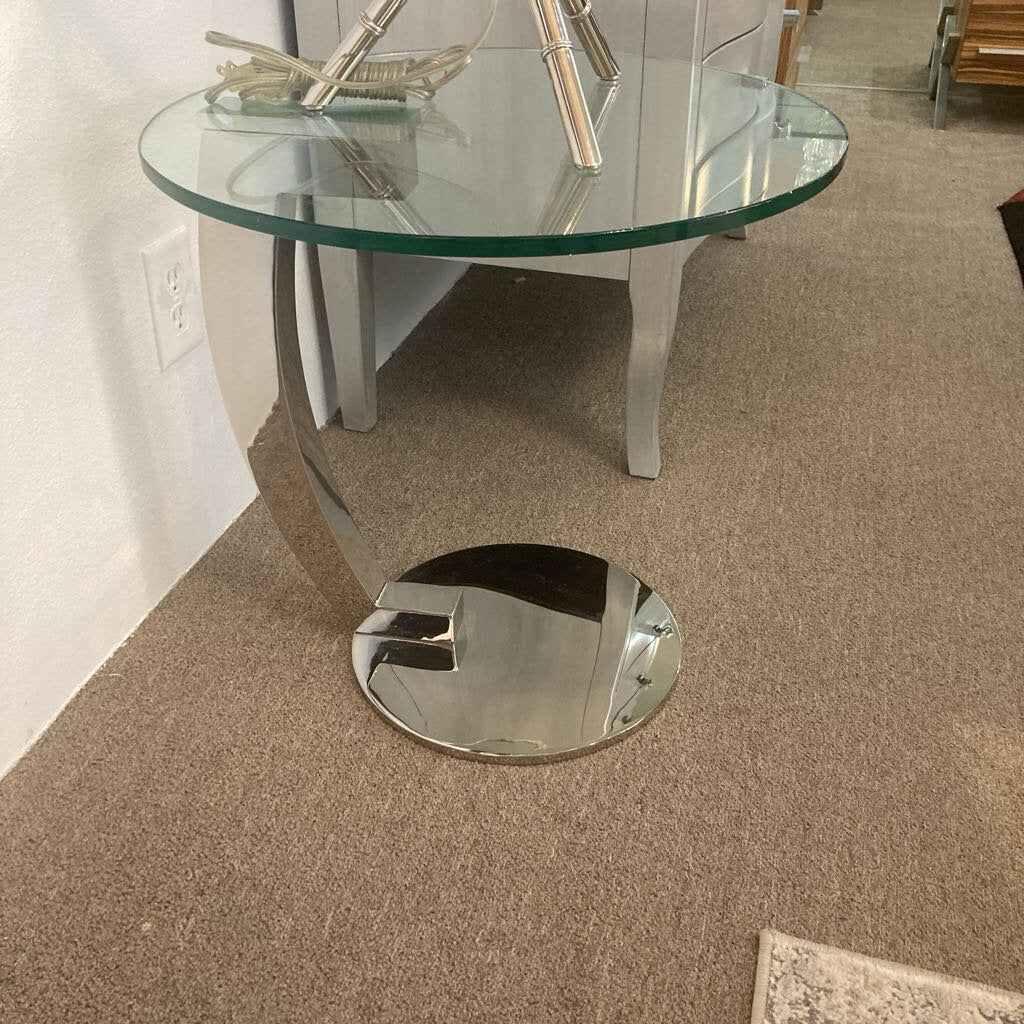 Chrome & Glass Accent Side Table 19.5Dia 19.75H