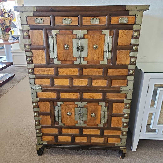 Korean Bandaji Tansu Chest, Elm Wood w/Brass Fittings 34.5 x 17.75 x 54.5