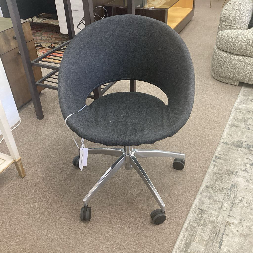 Crescent Office Chr., Grey Fabric, 5-Star Metal Bs. w/Smooth Rolling Casters 24 x 24 x 34
