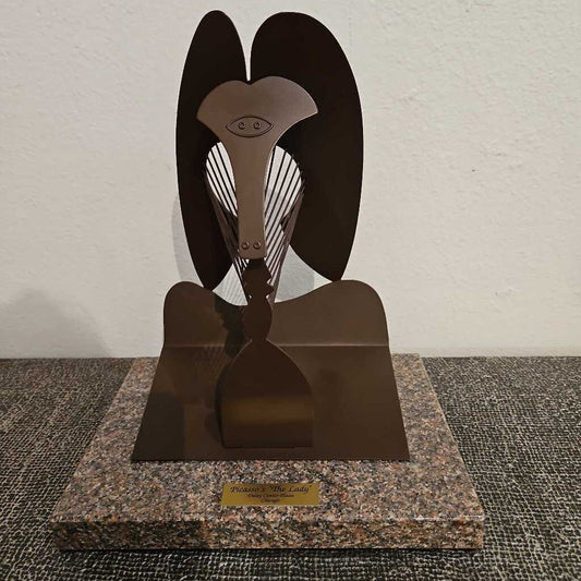 Picasso's "The Lady" Metal Sculpture/Daley Center Plaza Chicago 11 x 8 x 12