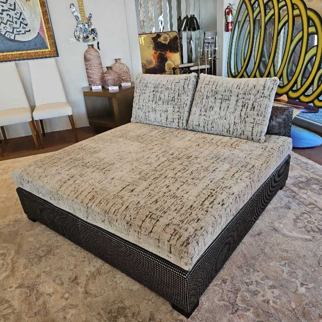 Luxury Day Bed/Double Chaise, Woven Black & White Textured Fabric 60W 65D 25H