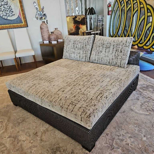 Luxury Day Bed/Double Chaise, Woven Black & White Textured Fabric 60W 65D 25H