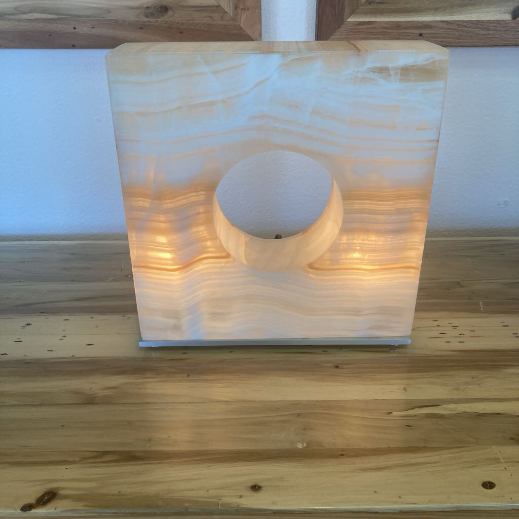 Hand Carved Natural Onyx, Circular Cutout Lamp 12 x 3.5 x 12.5H