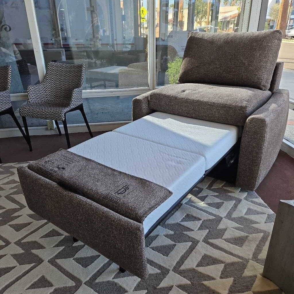 American Leather Comfort Sleeper Chair 41W 41D 34H
